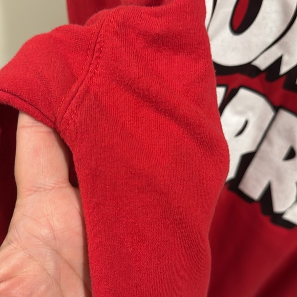 Women’s Tom and Jerry Red XL crewneck sweater relaxed fit - Picture 7 of 9